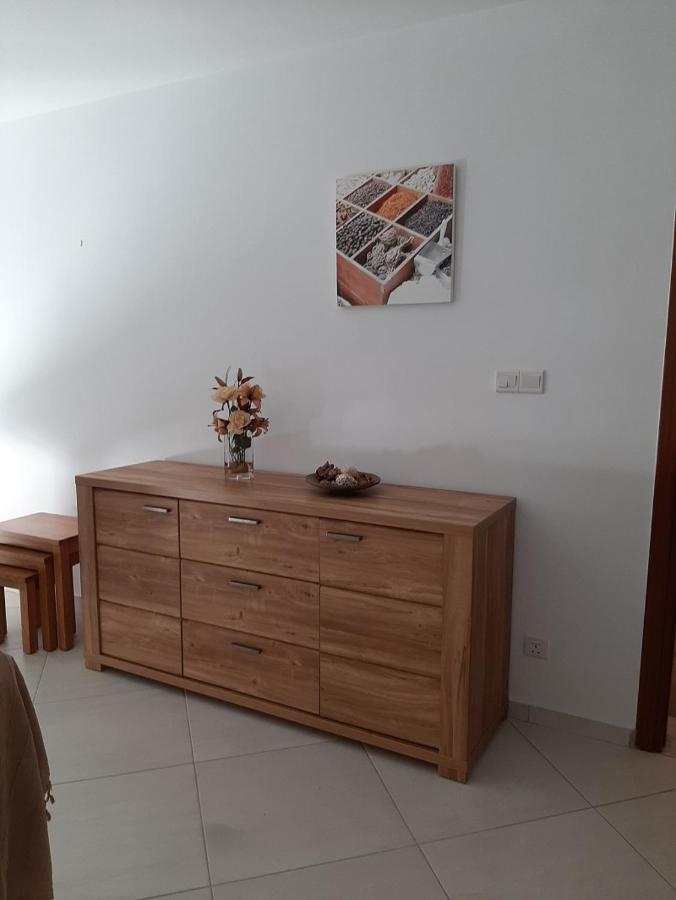 The Lighthouse Apartment Пафос Екстериор снимка