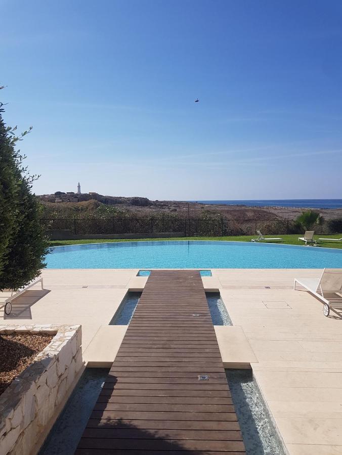 The Lighthouse Apartment Пафос Екстериор снимка
