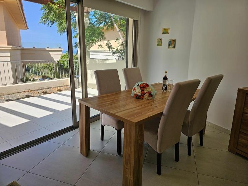 The Lighthouse Apartment Пафос Екстериор снимка